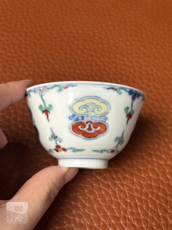 清雍正 斗彩灵芝纹杯一对（带老盒） - 图15